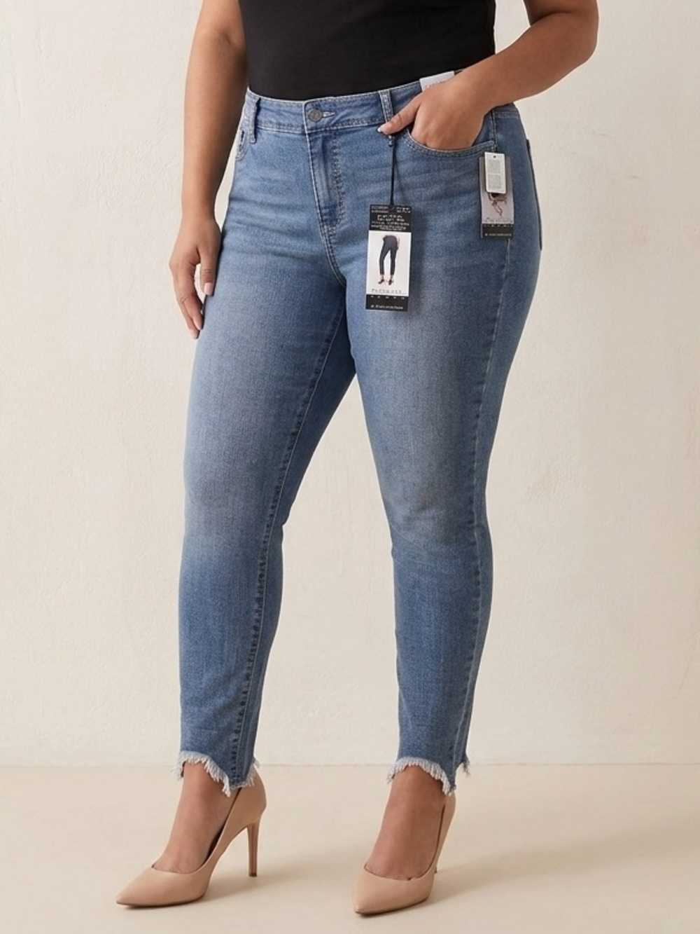 Sofia Mid Rise Skinny Ankle Jeans Size 12 - NWT
